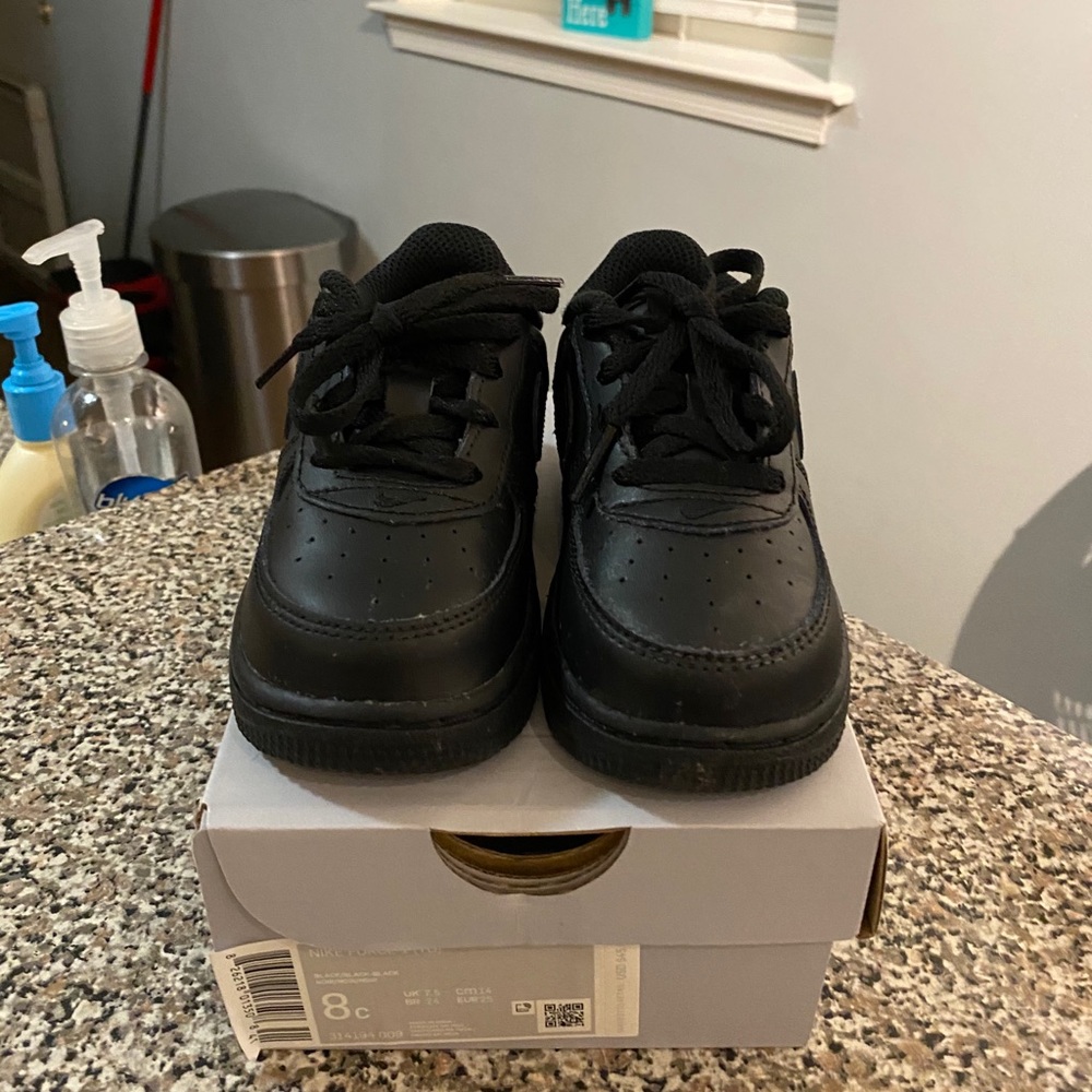 Toddler Air Force Ones in Black